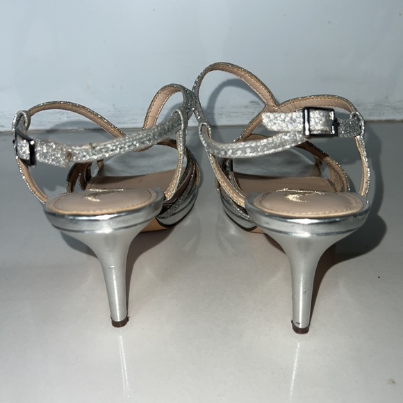 Silver Nina Rhinestone Sandals Size 7.5 - Picture 7 of 8